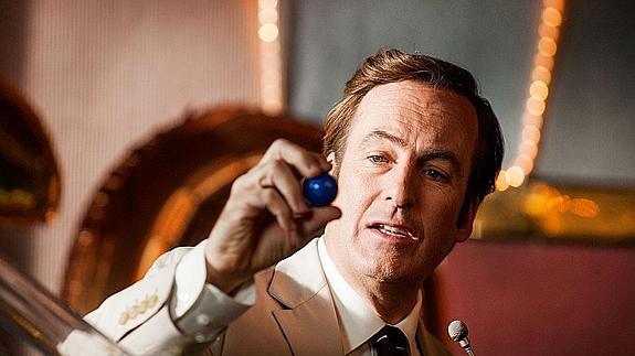 Jimmy McGill vuelve a la pequeña pantalla para contar cómo se trasformó en Saul Goodman. 