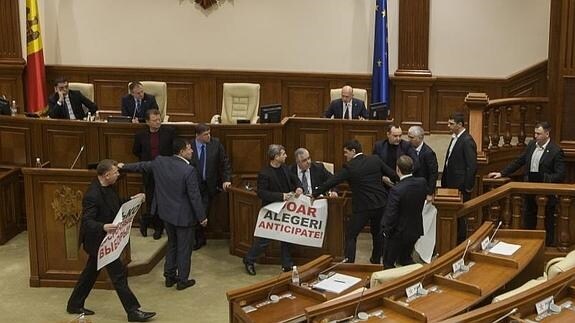 Demócratas y Socialistas, en el Parlamento de Moldavia.