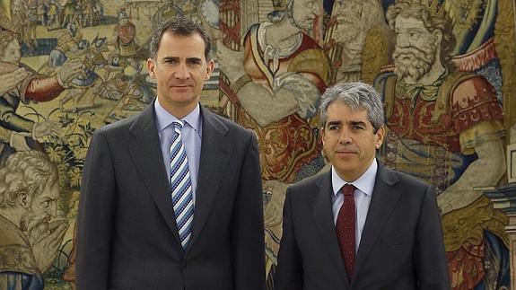 Felipe VI junto a Francesc Homs, portavoz de Democràcia i Llibertat.