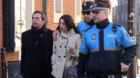 Raquel Gago, a su llegada a la vista en la Audiencia Provincial de León.