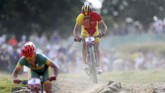 José Antonio Hermida, en plena prueba con España. 