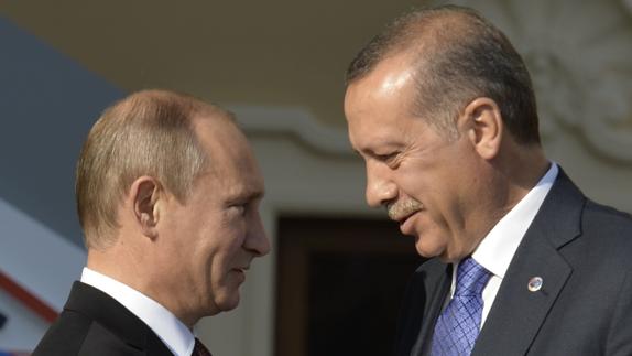 El presidente de Turquía, Recep Tayyip Erdogan, y su homólogo ruso, Vladímir Putin.