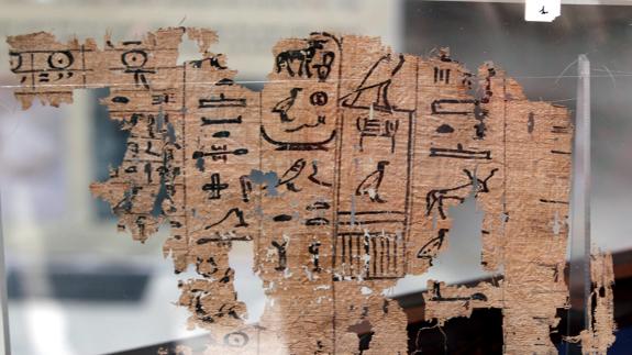 Detalle del papiro hallado en la región egipcia de Wadi Al Jarf.