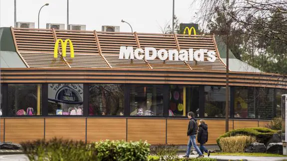 Establecimiento de McDonalds en Lille (Francia).