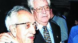 Pepe Gómez (segundo por la izquierda) con Venancio del Val a la izquierda, Carlos Pérez y Fede Arocena. /EL CORREO