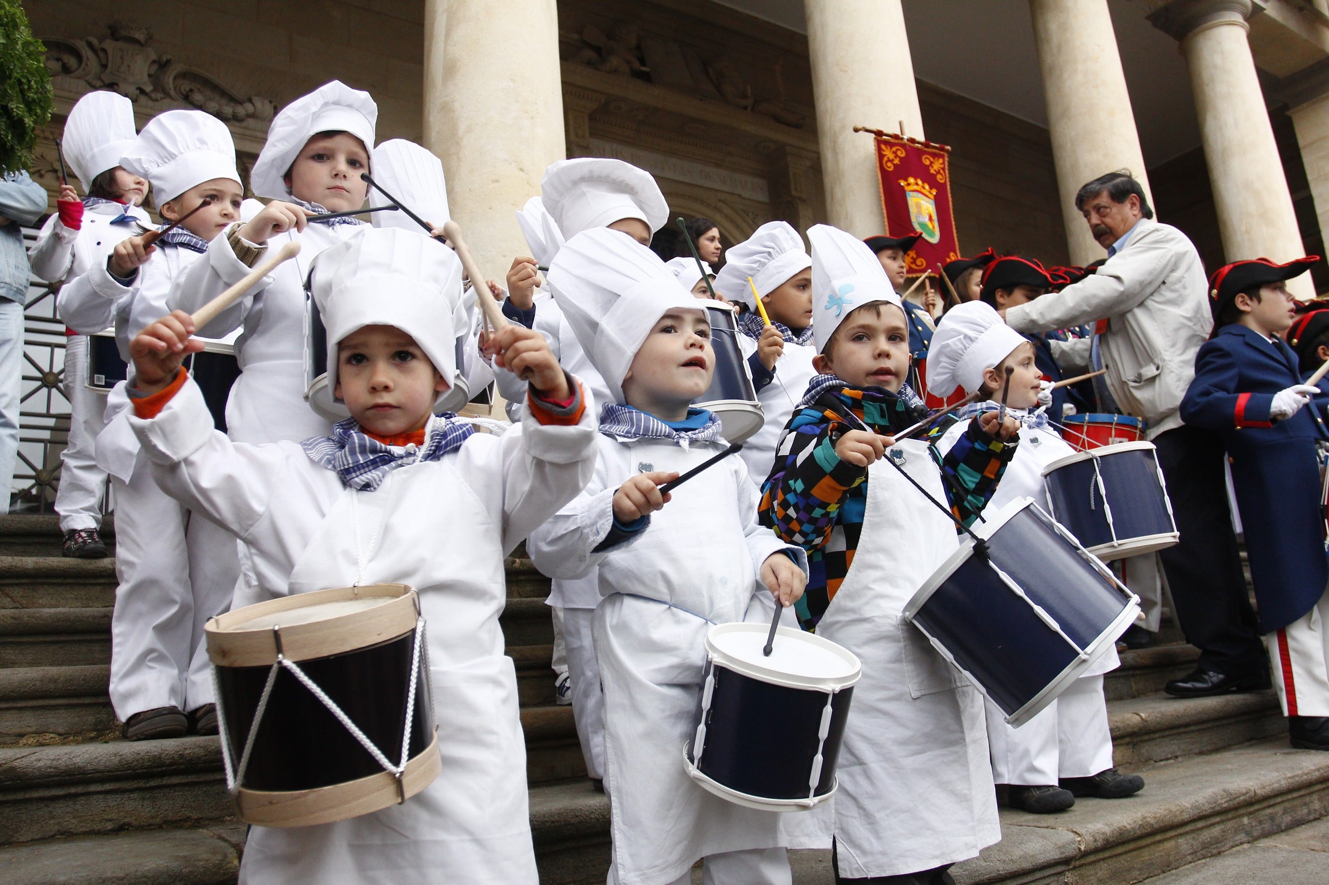 Los cocineros más menudos demostraron buenas maneras