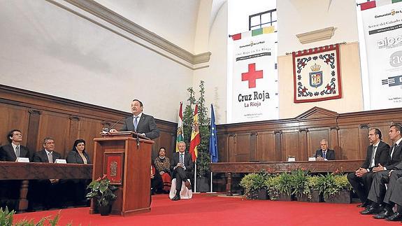 El presidente riojano, durante su discurso institucional con motivo del a celebración del Día de La Rioja.