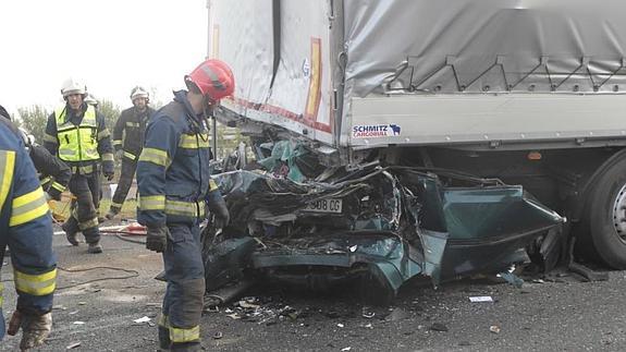 Las espeluznantes imágenes del accidente mortal en Cantabria