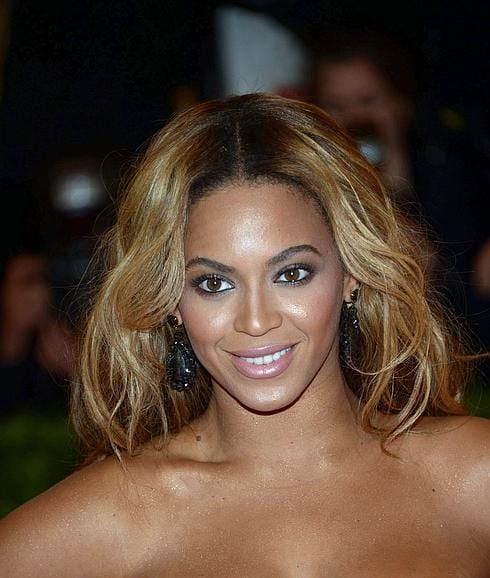 Beyoncé ofreció un pequeño adelanto de la película '50 sombras de Grey' en instagram