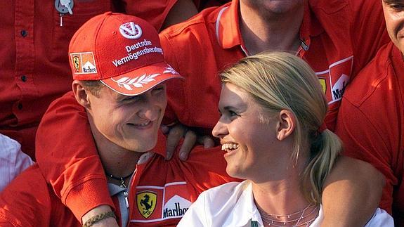 Michael Schumacher y su mujer, Corinna en el Gran Premio de Hungría de 2001.