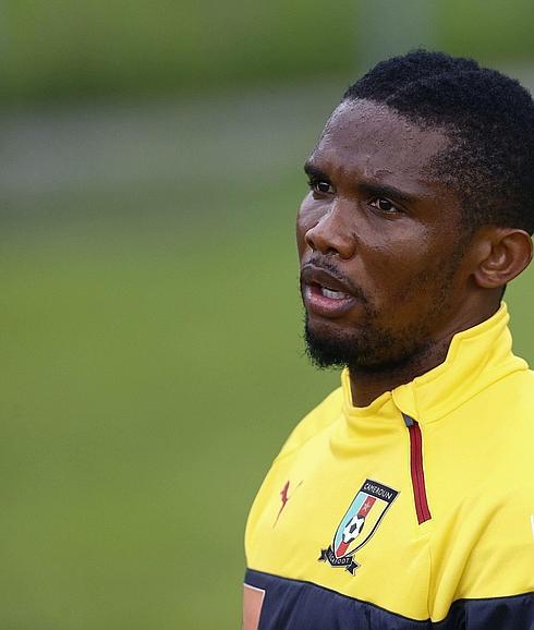 Eto'o acusado de "tráfico humano"