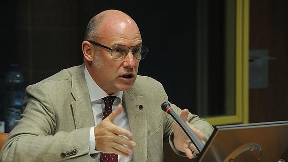 El Ararteko ha criticado las declaraciones del alcalde de Vitoria, Javier Maroto, sobre los inmigrantes y las ayudas sociales.