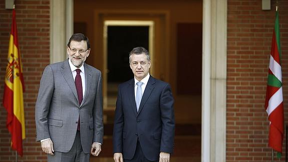 Primer recibimiento en Moncloa al lehendakari Iñigo Urkullu en 2013. 