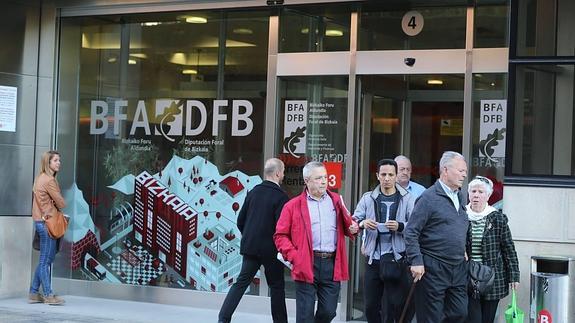 La Hacienda vizcaína recauda un 4,6% más hasta agosto