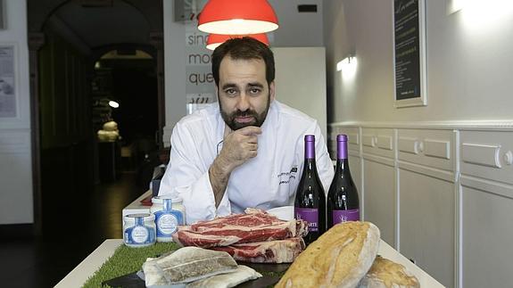 Josean Merino, en el local de MarmitaCo.