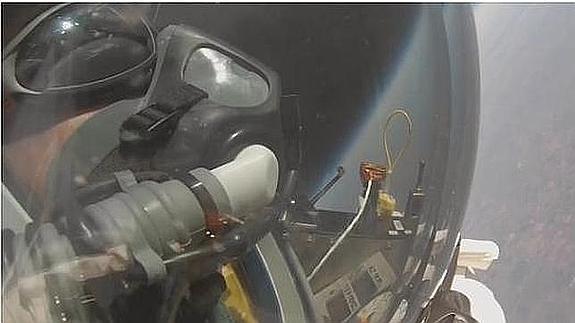 Imagen de Eustace instantes antes del salto.