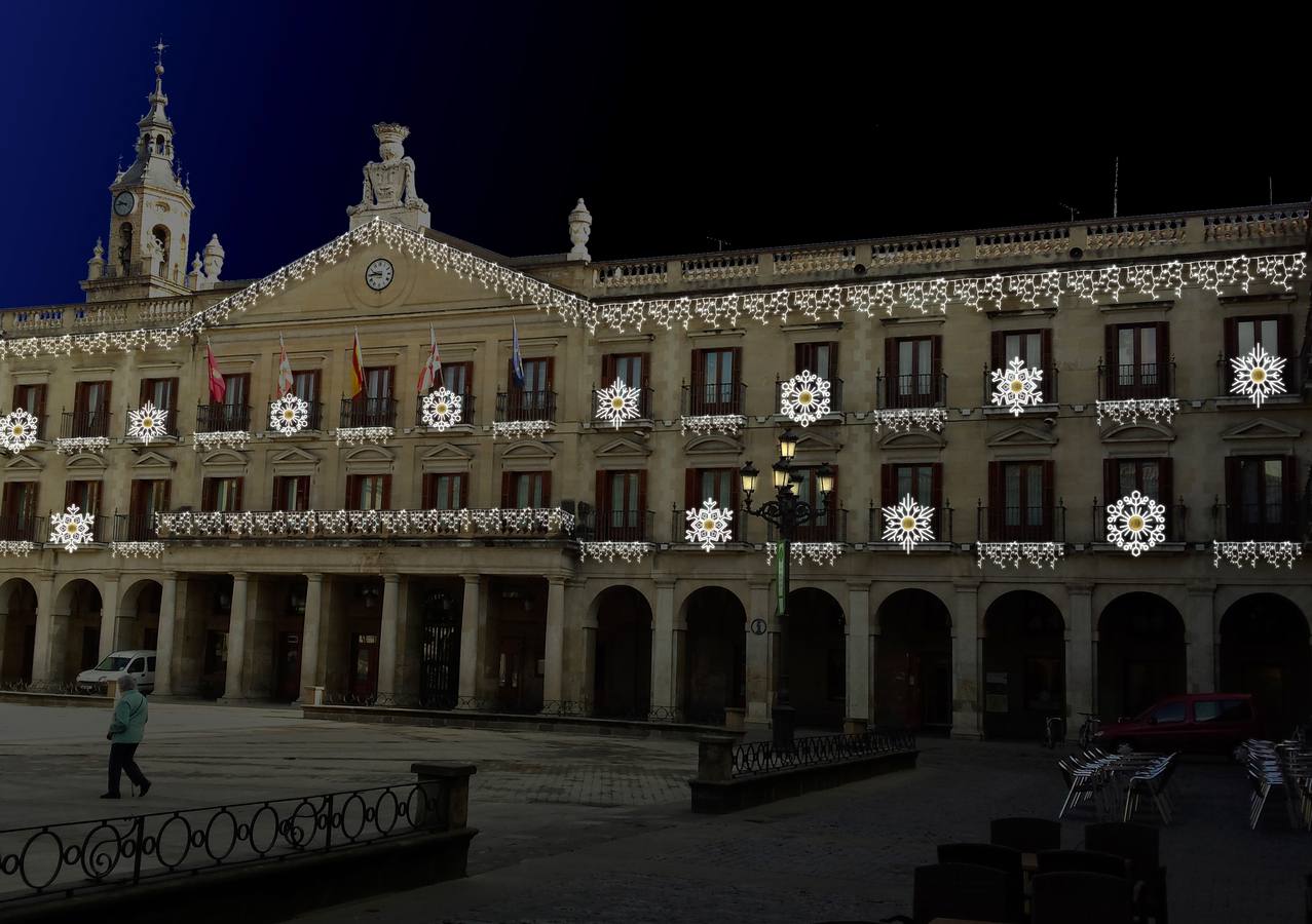 Recreación de cómo lucirá la fachada del Ayuntamiento estas navidades