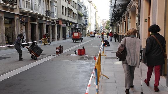 La calle San Prudencio, todavía de obras.