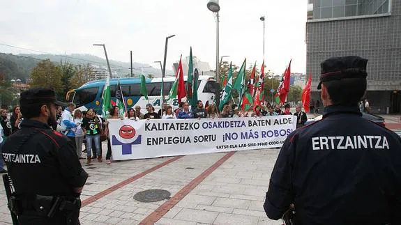 Protesta de los sindicatos en Bilbao el pasado 1 de octubre.