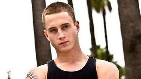 Chester Marlon Hanks.