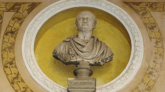 Valente murió en combate, probablemente abatido por una flecha.