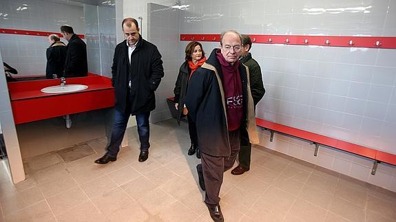 El alcalde de Bilbao, Ibon Areso, ha recorrido las nuevas instalaciones.