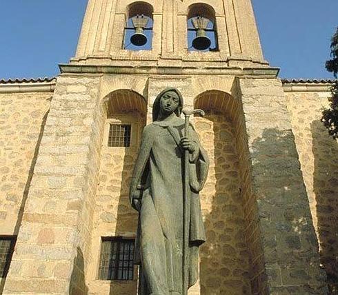 Escultura de Santa Teresa en Ávila.