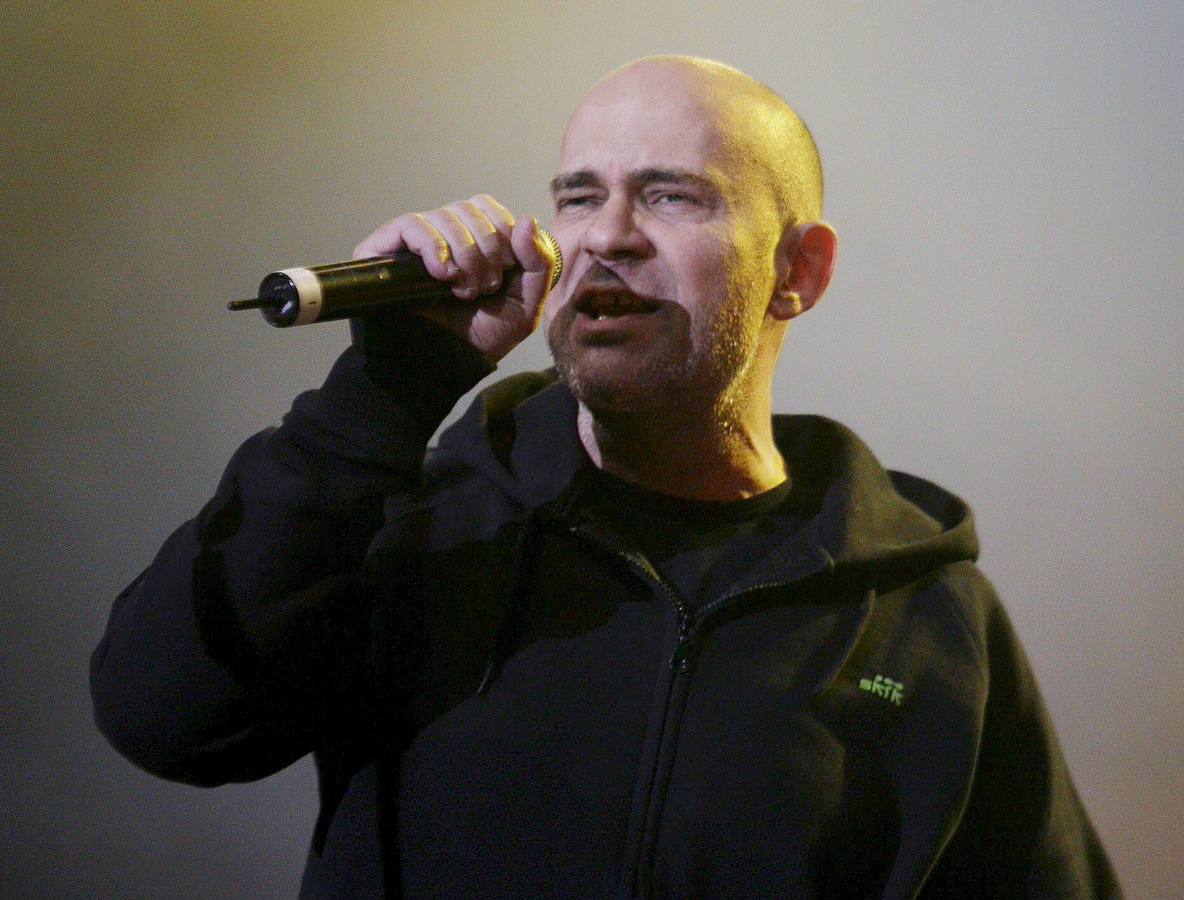 Germán Coppini actúa durante un concierto en Madrid en 2010.