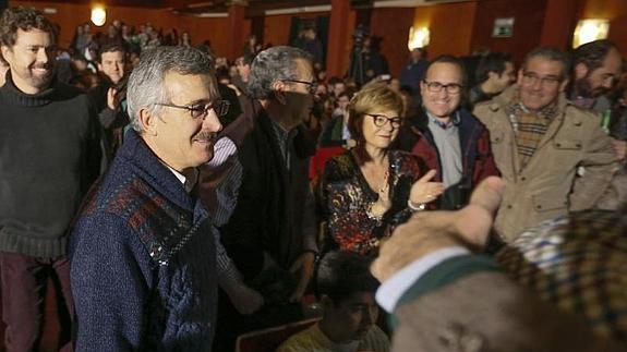 José Antonio Ortega Lara , uno de los fundadores del partido político VOX, a su llegada al acto organizado con motivo del primer aniversario de la formación, este sábado en Madrid. 