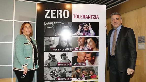 Javier de Andrés y Marta Alaña en la presentación de la campaña 'Cero Tolerancia'