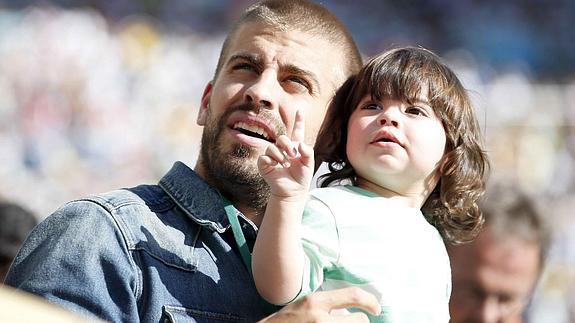 Piqué y su hijo.