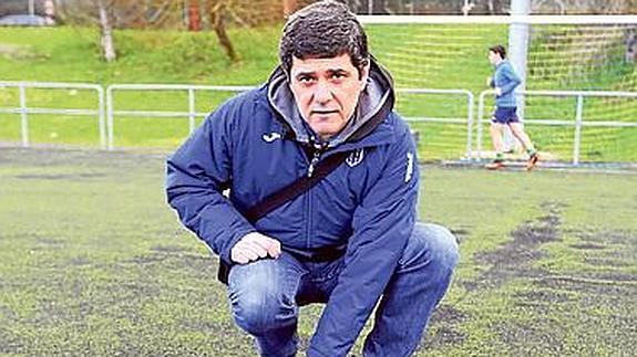 Zuazo muestra los daños.