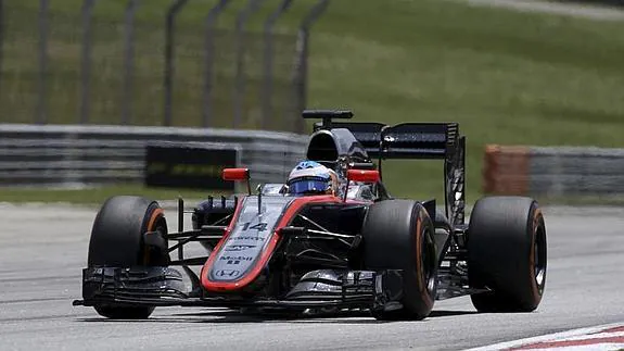 Fernando Alonso durante la sesión.