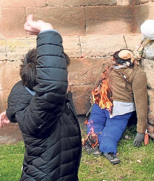 Los vecinos de Samaniego se vengaron por sus problemas. 