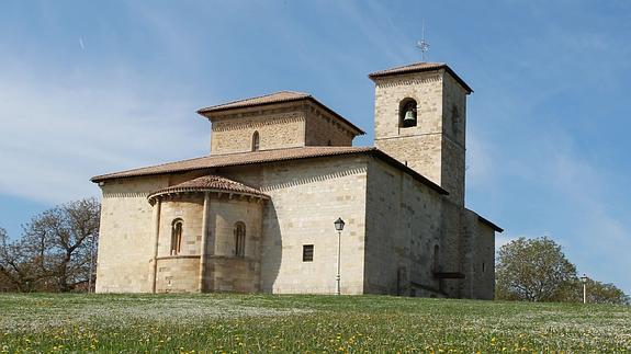 Vista de la Basílica de Armentia. 