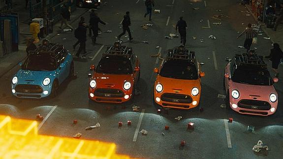 Fotograma y tráiler de la película 'Pixels' que se estrenará próximamente. 