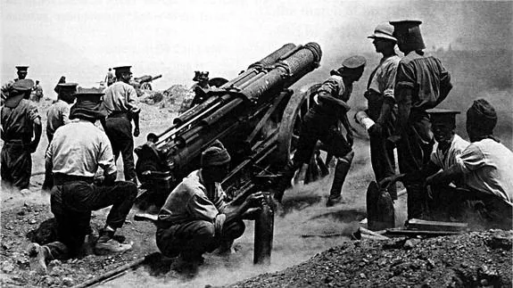 Pieza de artillería británica en Helles (Galípoli), junio de 1915.