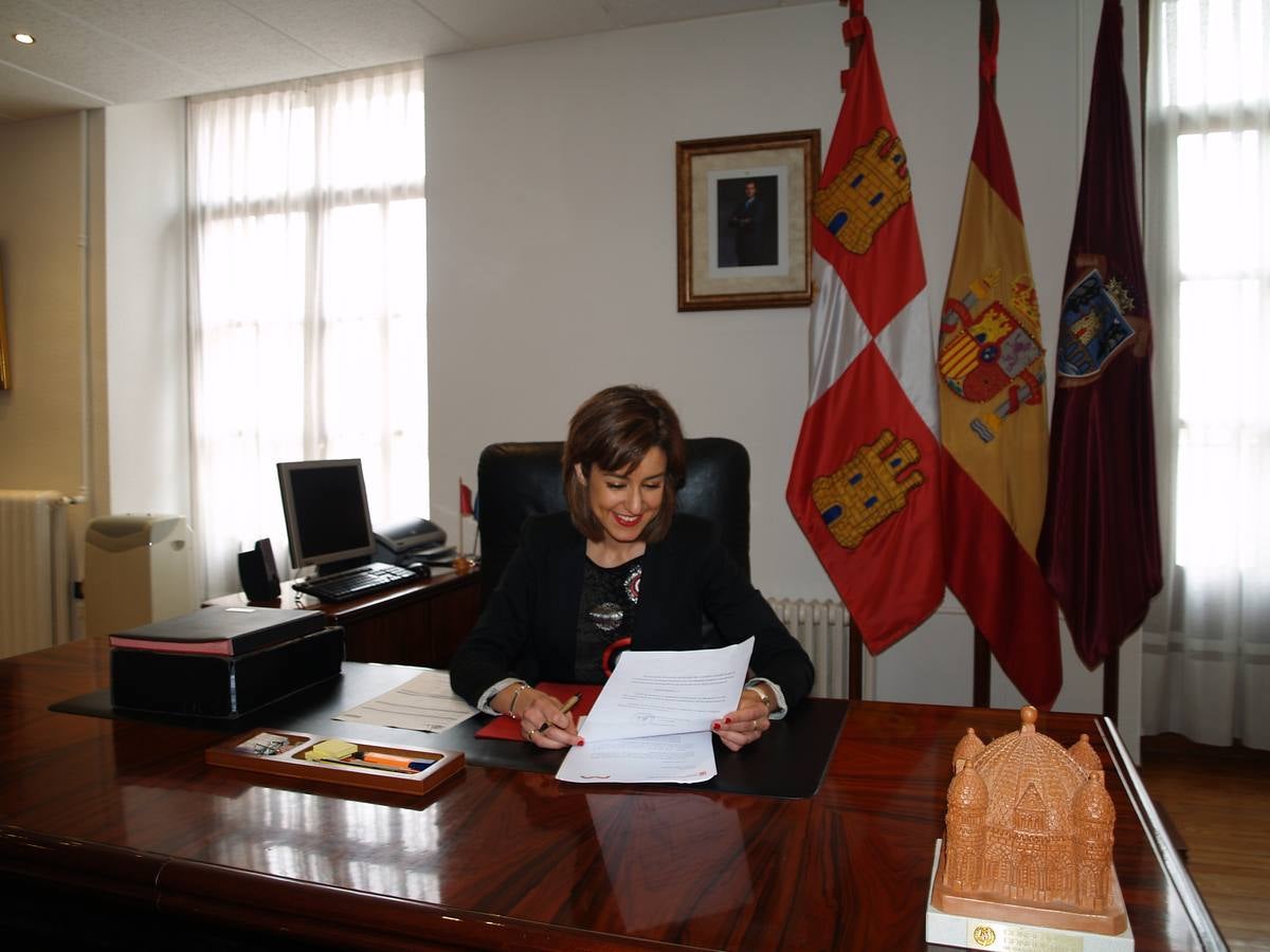 Aitana Hernando llegó a las nueve de la mañana al despacho de Alcadía. 