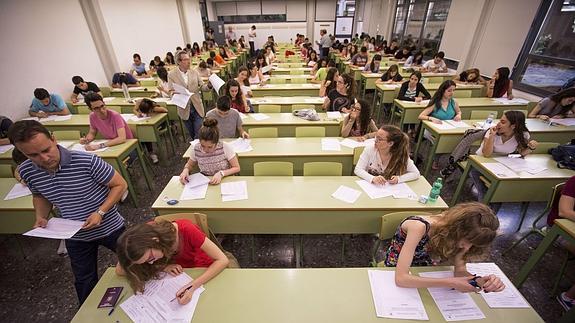 Un grupo de alumnos en clase.