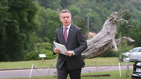 Iñigo Urkullu es el único líder político que aprueba para los vascos.