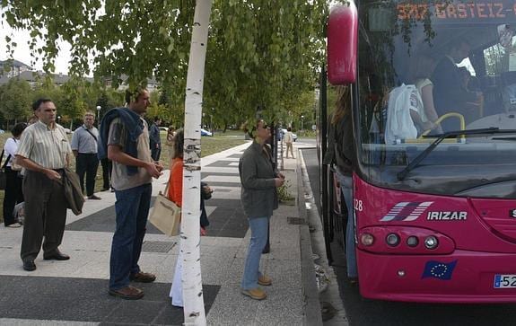 Los autobuses de estas líneas, gestionadas por la Diputación, contarán con señal Wifi. 