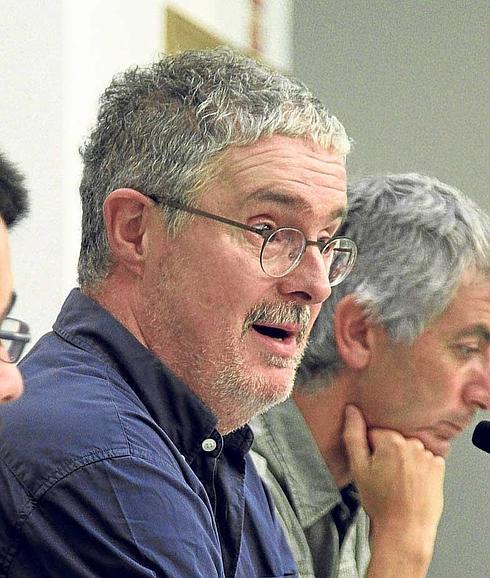 Adolfo Muñoz, en la rueda de prensa de ayer.