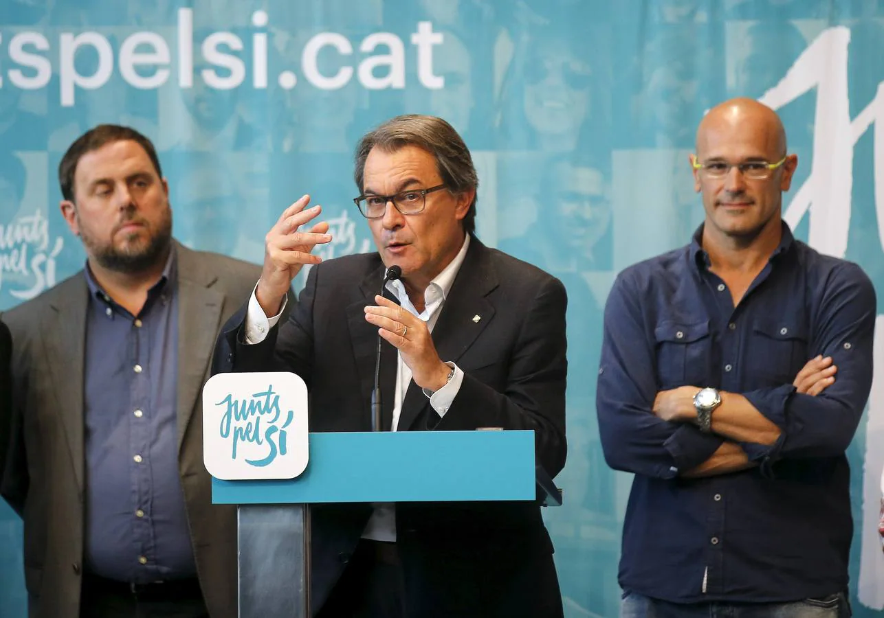 Oriol Junqueras, Artur Mas y Raül Romeva, en la rueda de prensa en la que han analizado los resultados electorales.
