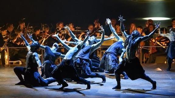 Danza de las furias, de 'Orphée et Eurydice', de Gluck, en el montaje de Hofesch Shechter y John Fulljames.