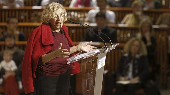 La alcaldesa de Madrid, Manuela Carmena, durante su conferencia en San Sebastián. 