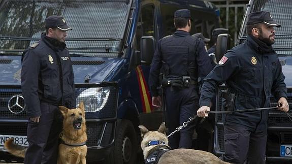 La seguridad en el Bernabéu es máxima.