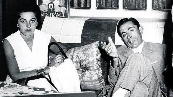 Giulia Occhini y Fausto Coppi, en 1954, cuando su relación se hizo evidente y escandalizó a la opinión pública italiana.