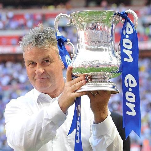 Guus Hiddink vuelve al Chelsea.