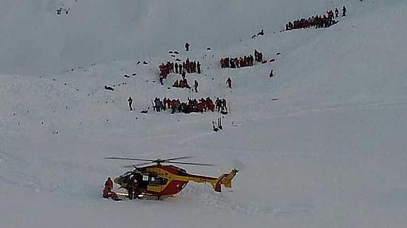 Imágenes del rescate en los Alpes.