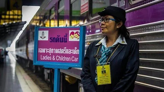Trenes solo para mujeres en Tailandia.
